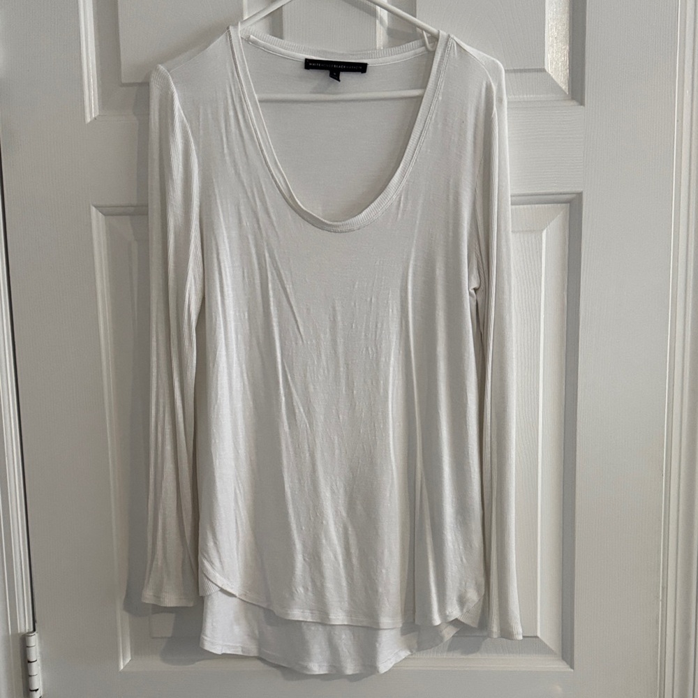 White House Black Market White Scoop Neck Long-Sleeve Top